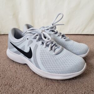 Nike Revolution 4 Women's Running Shoes Size 7 Light Blue Ships In The Box